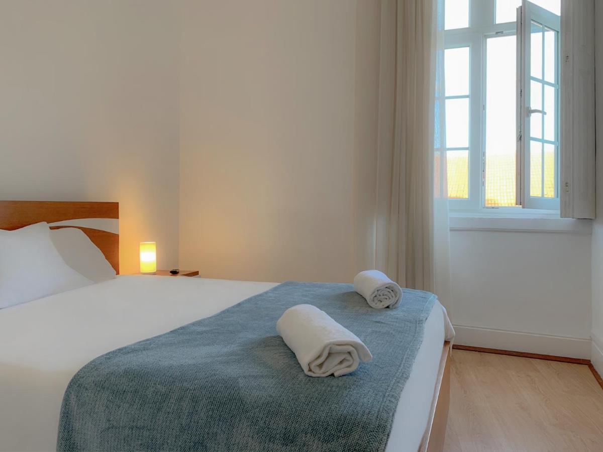 Guesthouse Tricana De Aveiro Bagian luar foto