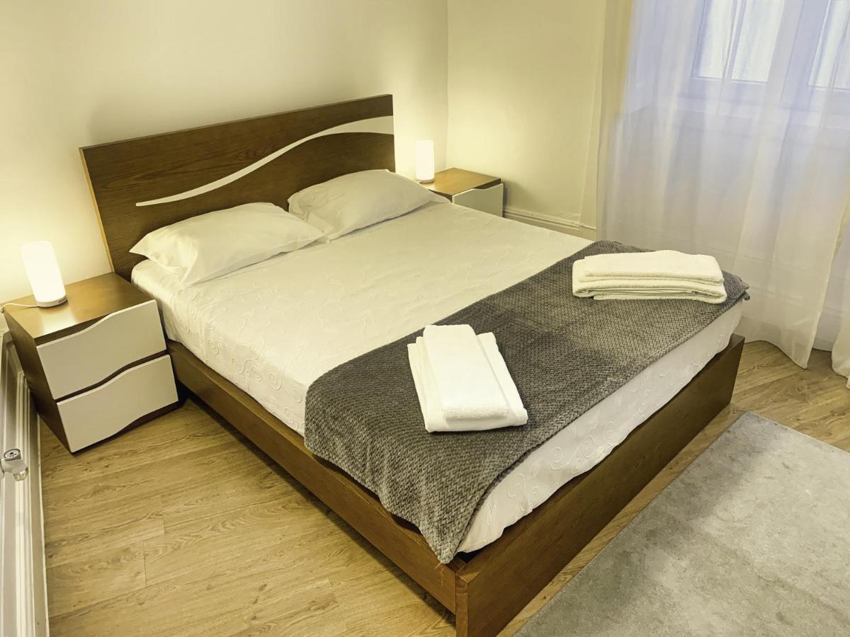 Guesthouse Tricana De Aveiro Bagian luar foto