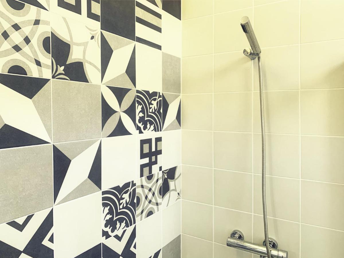 Guesthouse Tricana De Aveiro Bagian luar foto