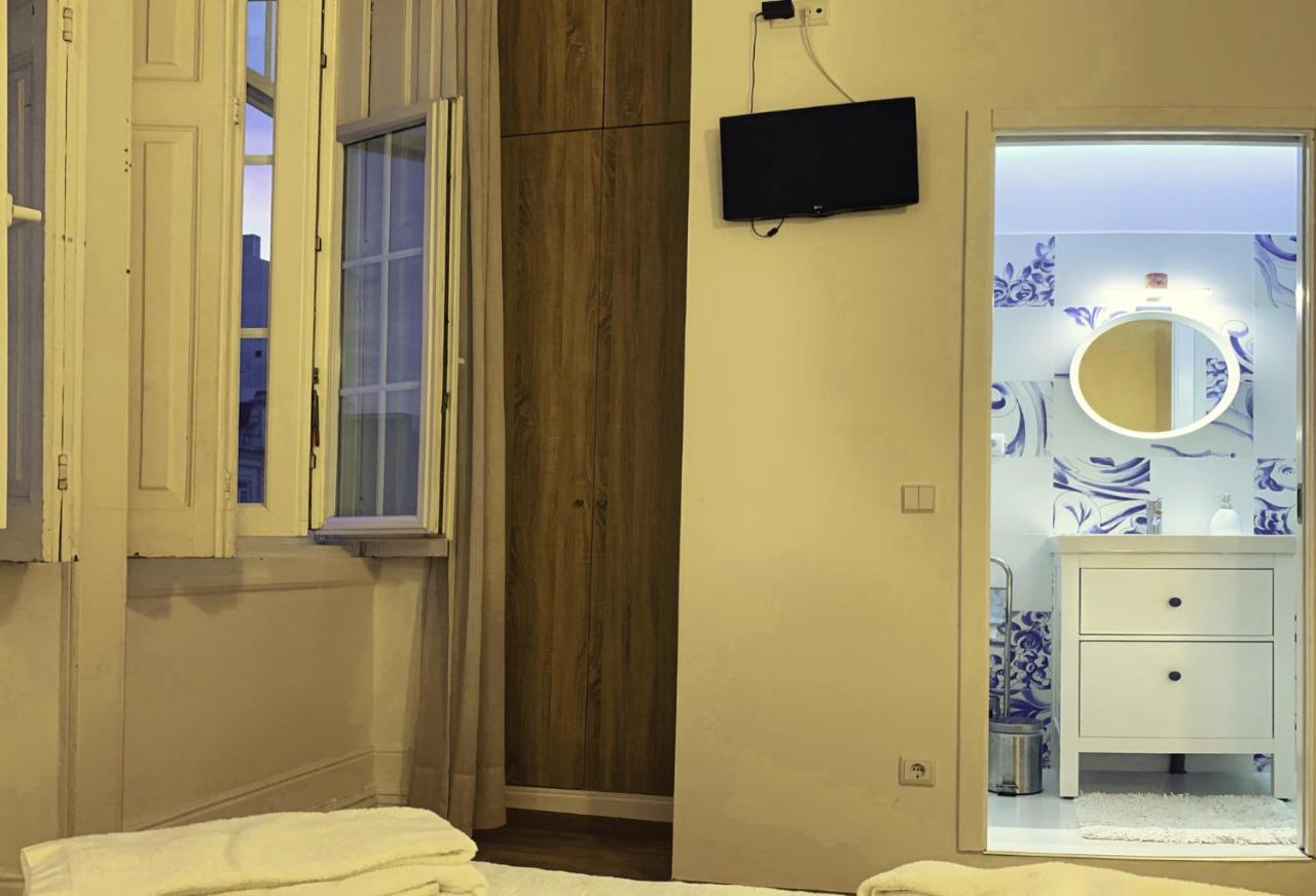 Guesthouse Tricana De Aveiro Bagian luar foto